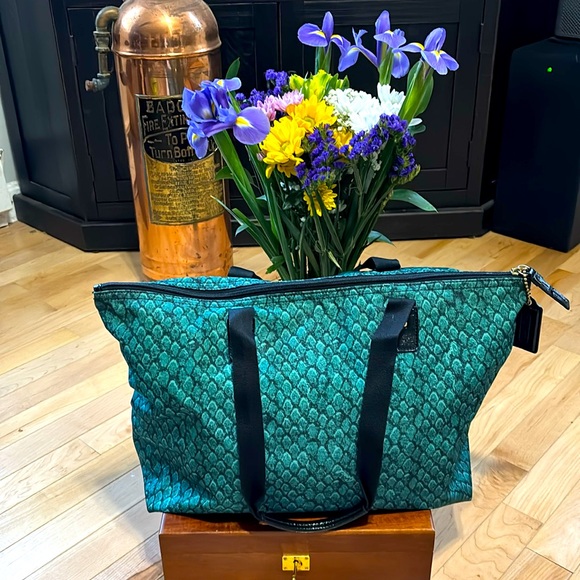 Coach luggage tote - Picture 2 of 7